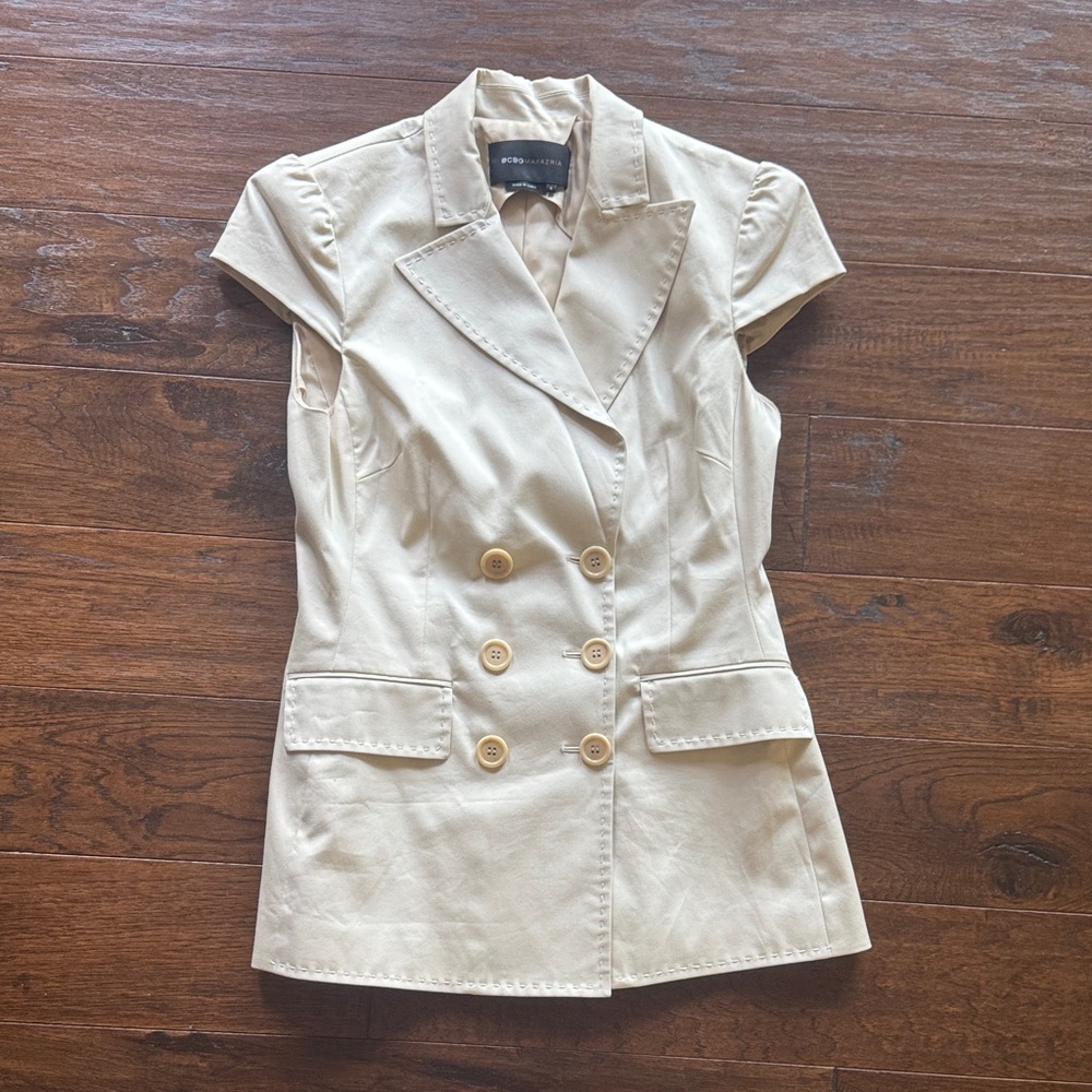 BCBG Max Azria Beige Double-Breasted Blazer